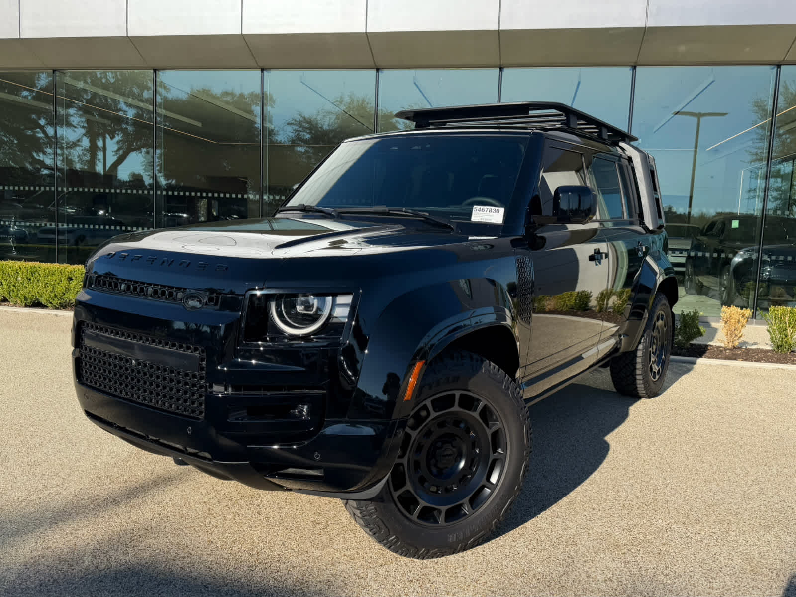 New 2026 Land Rover Defender OCTA Black Sport Utility in #5467830