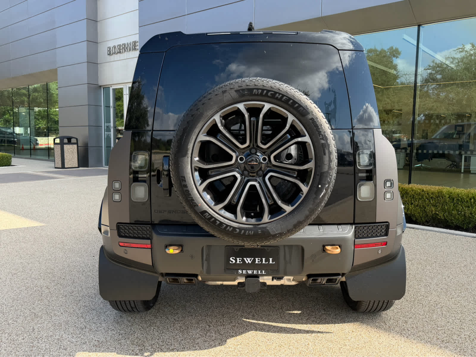 New 2026 CHARENTE GREY Land Rover OCTA image 6