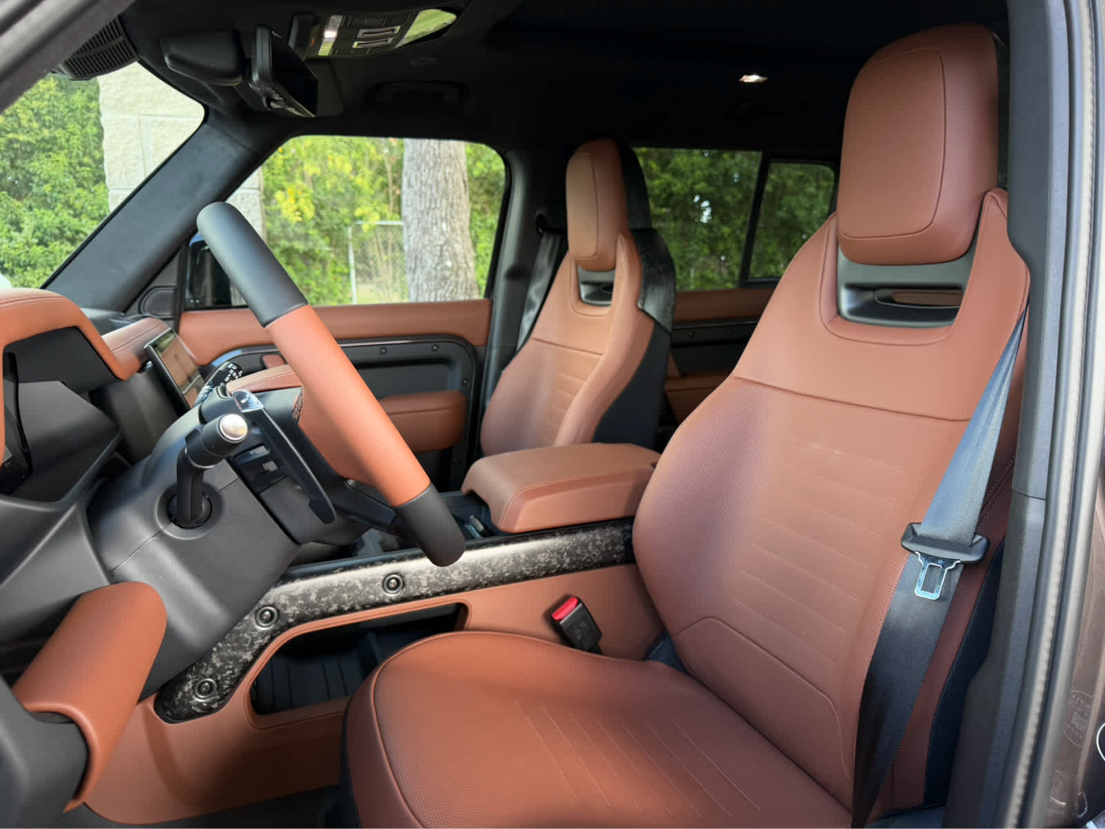 New 2026 CHARENTE GREY Land Rover OCTA image 11