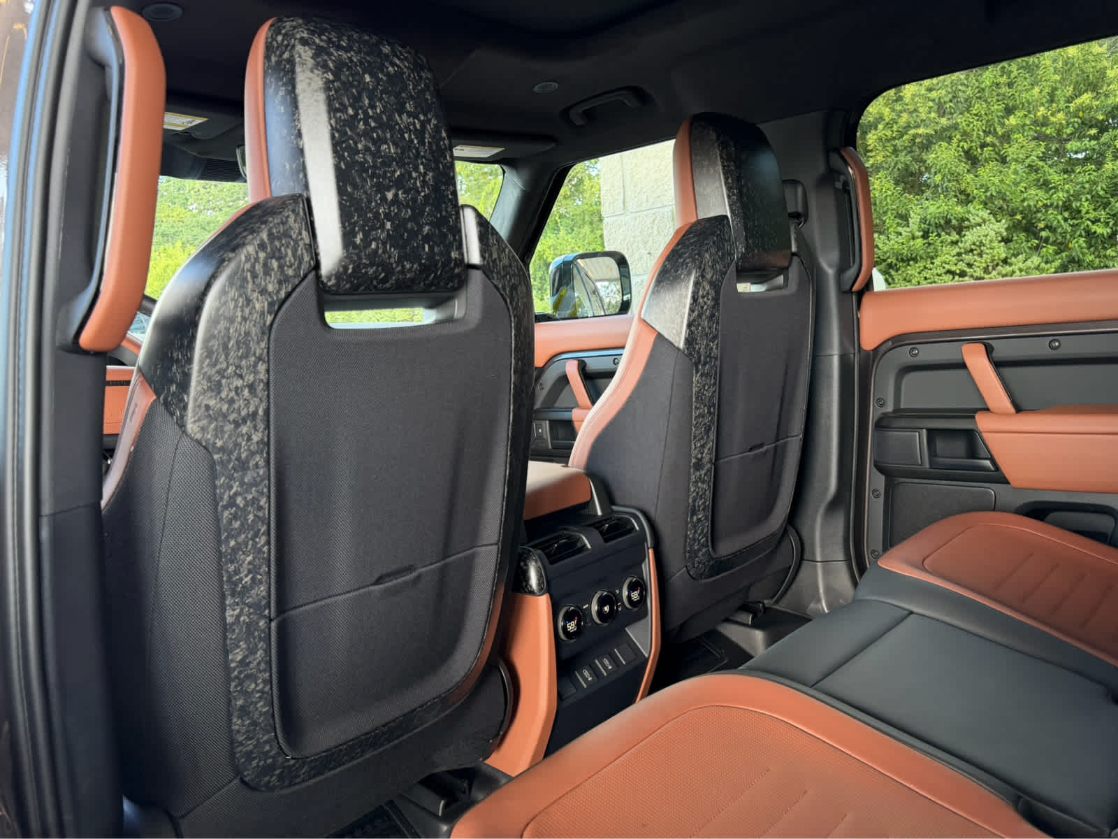 New 2026 CHARENTE GREY Land Rover OCTA image 15