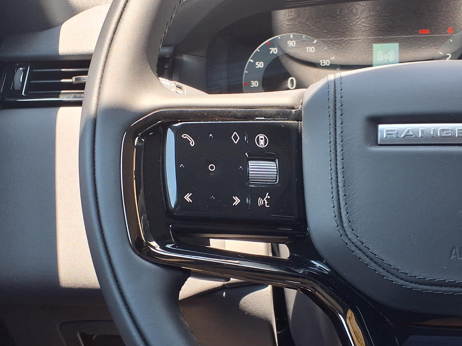 New 2026 CARPATHIAN GREY Land Rover S image 21