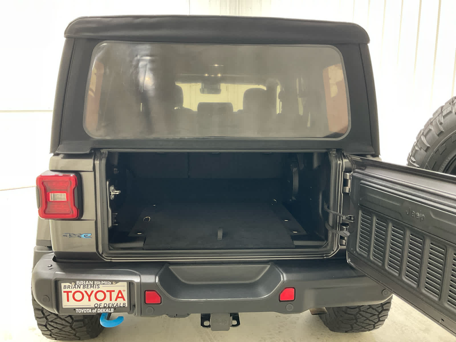 Used 2021 Jeep Wrangler 4xe SUV