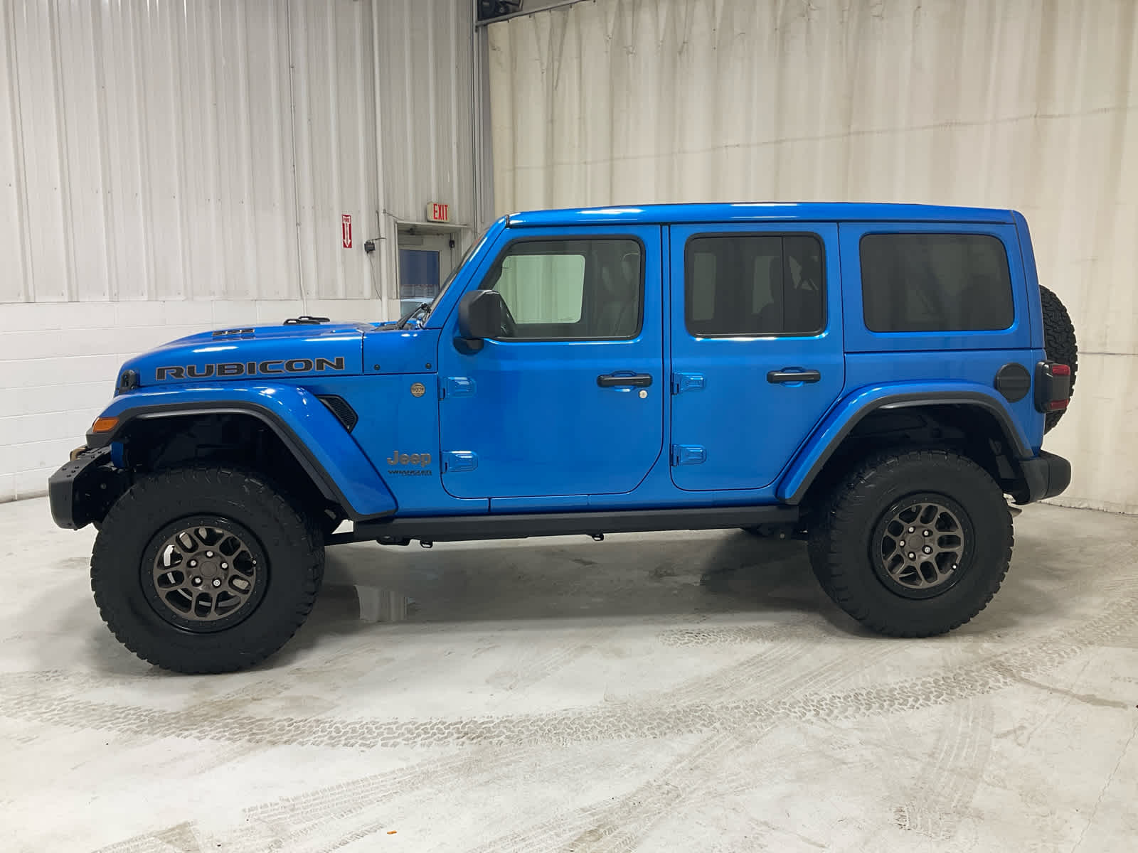 Used 2021 Jeep Wrangler SUV