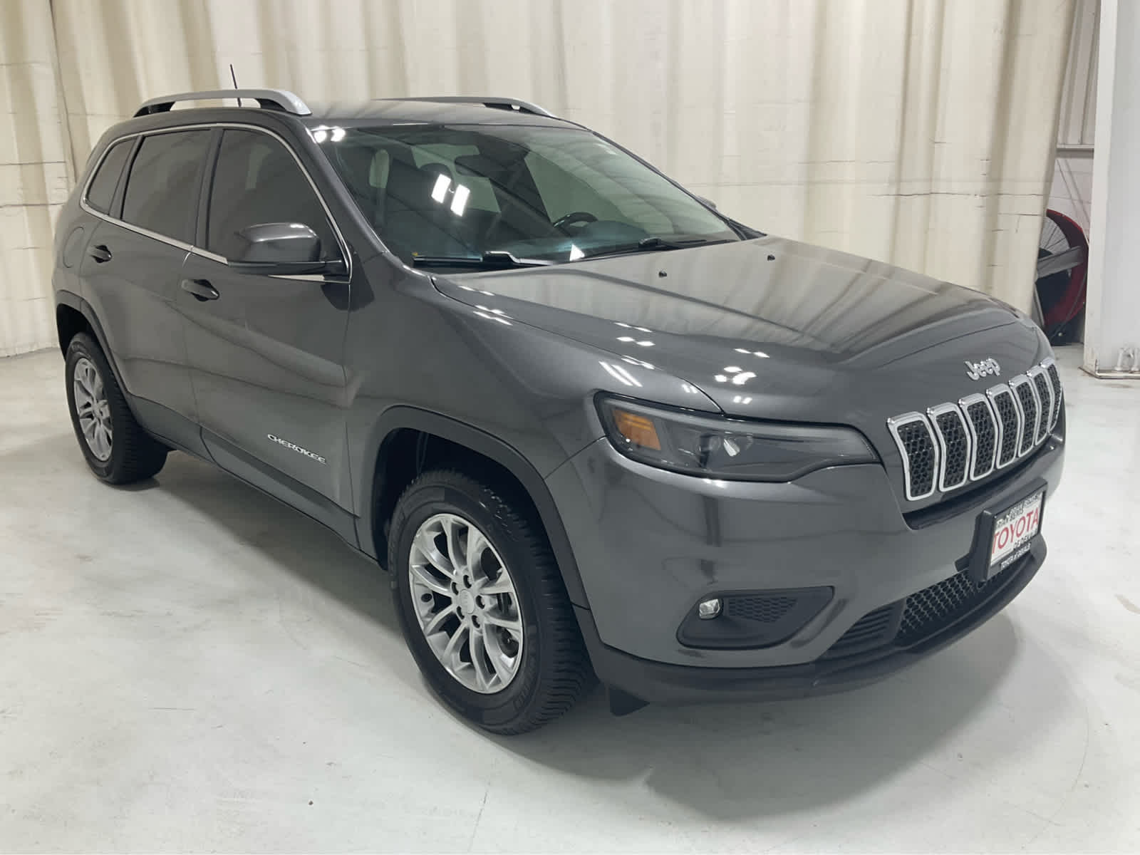 Used 2021 Jeep Cherokee SUV