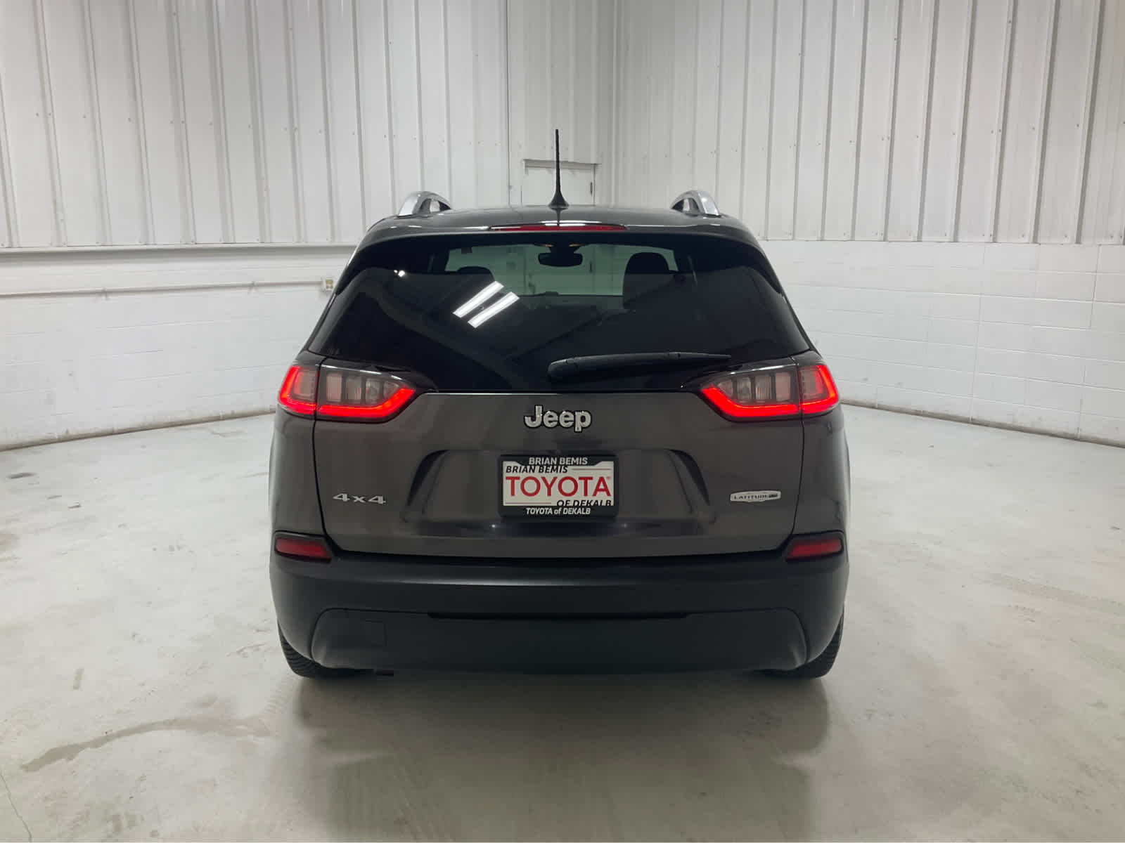 Used 2021 Jeep Cherokee SUV