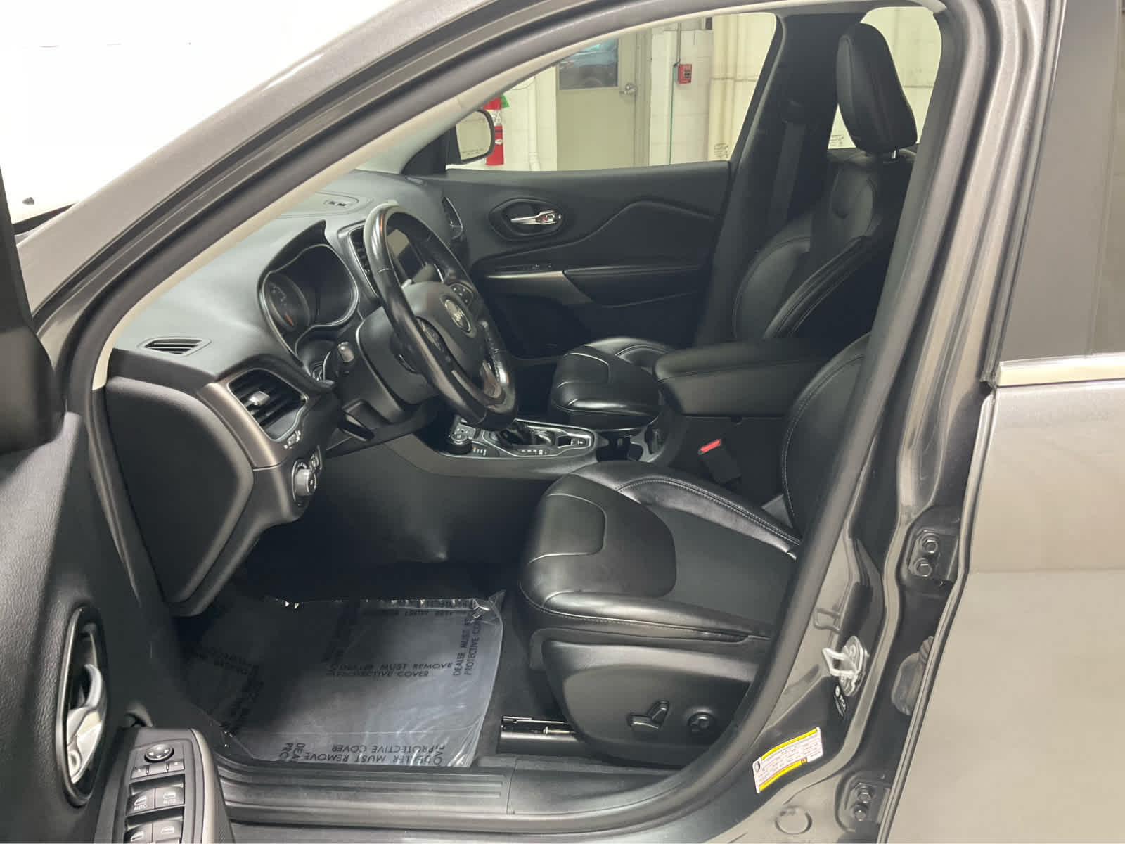 Used 2021 Jeep Cherokee SUV