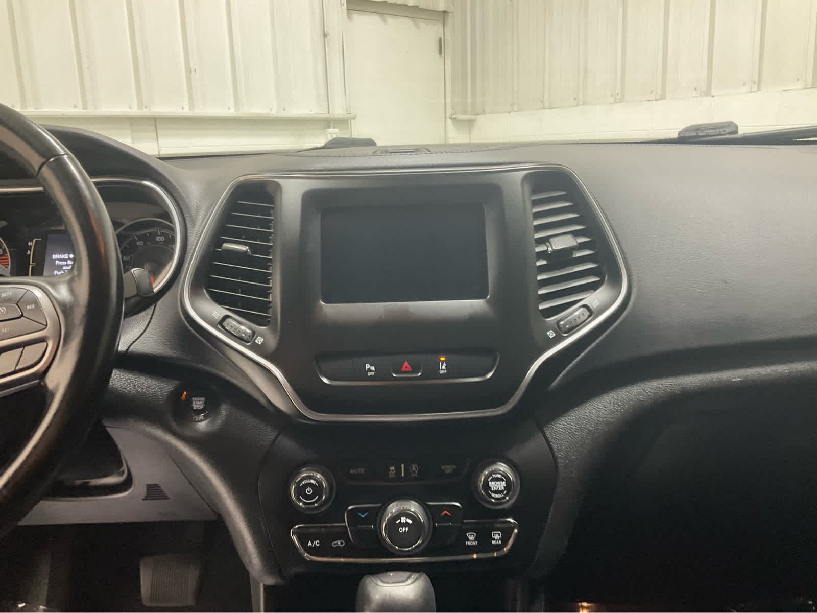 Used 2021 Jeep Cherokee SUV