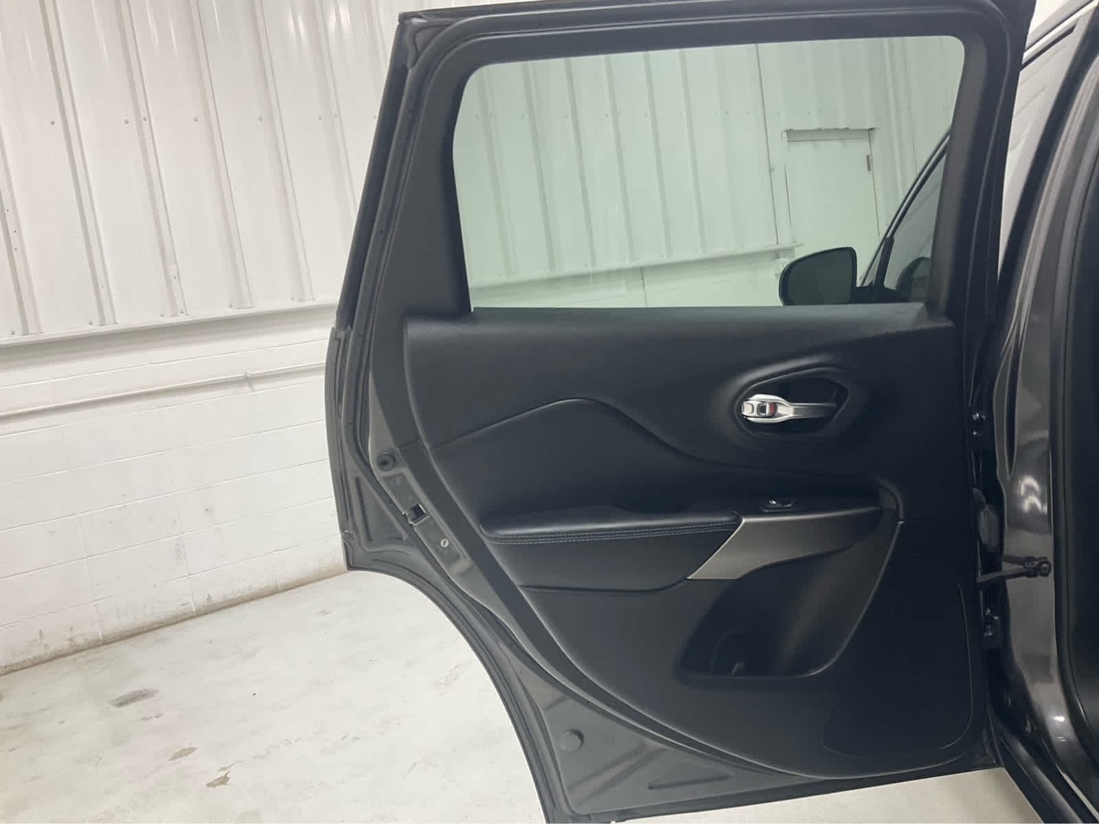 Used 2021 Jeep Cherokee SUV