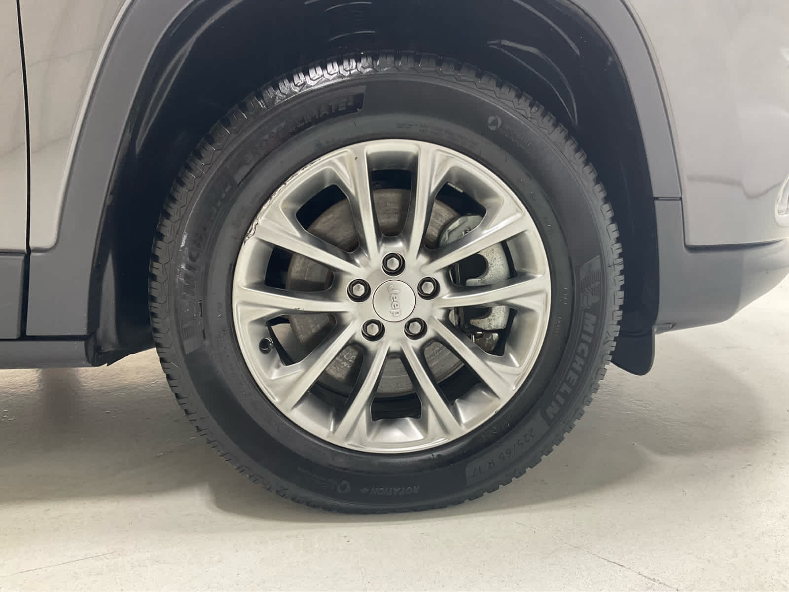Used 2021 Jeep Cherokee SUV