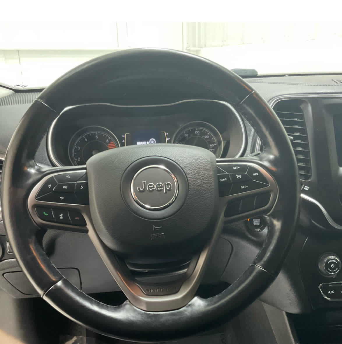 Used 2021 Jeep Cherokee SUV