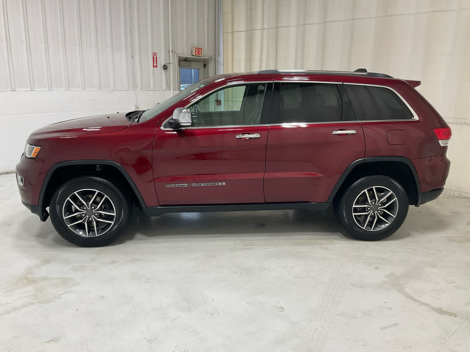 Used 2019 Jeep Grand Cherokee SUV