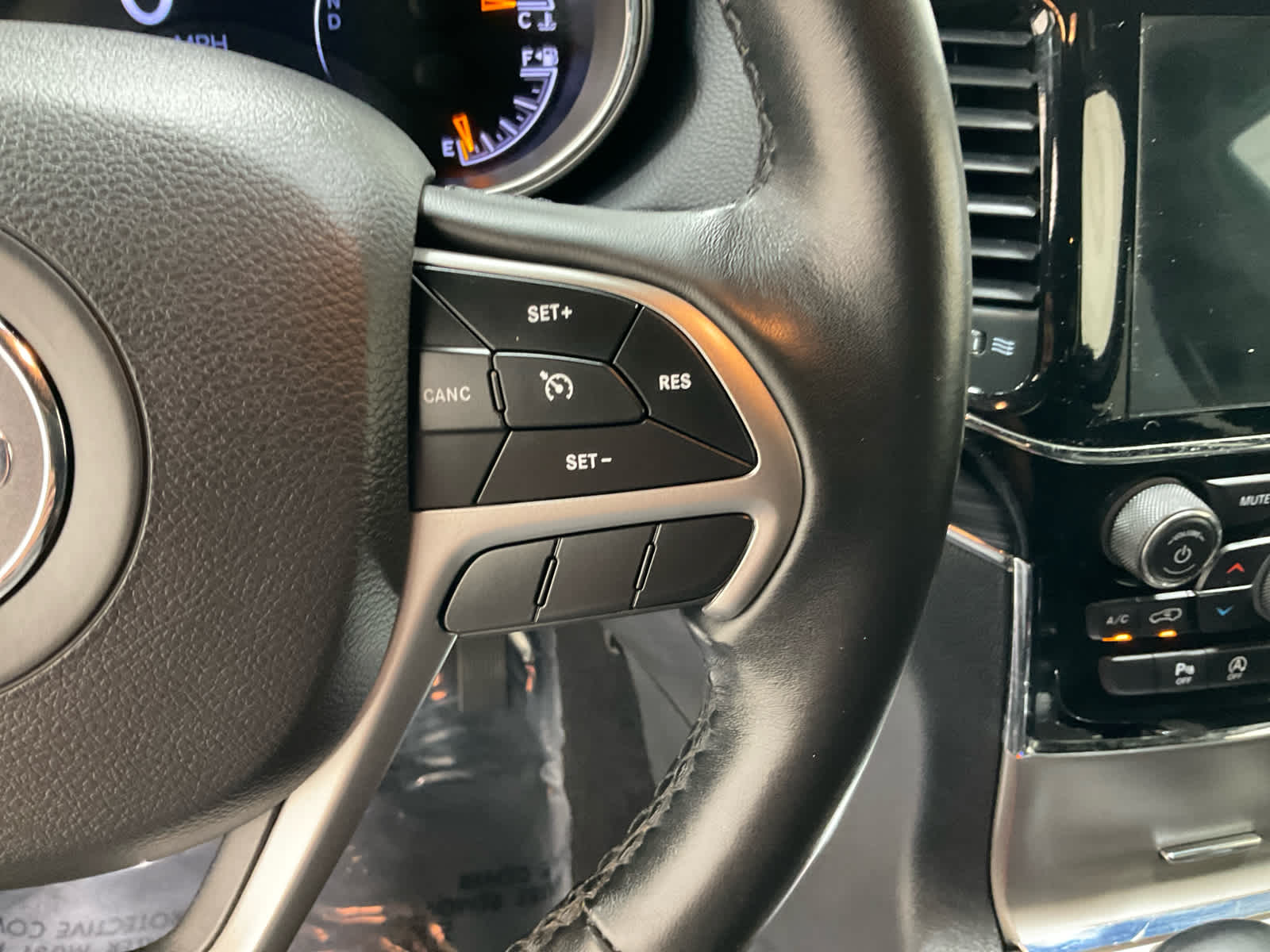 Used 2019 Jeep Grand Cherokee SUV
