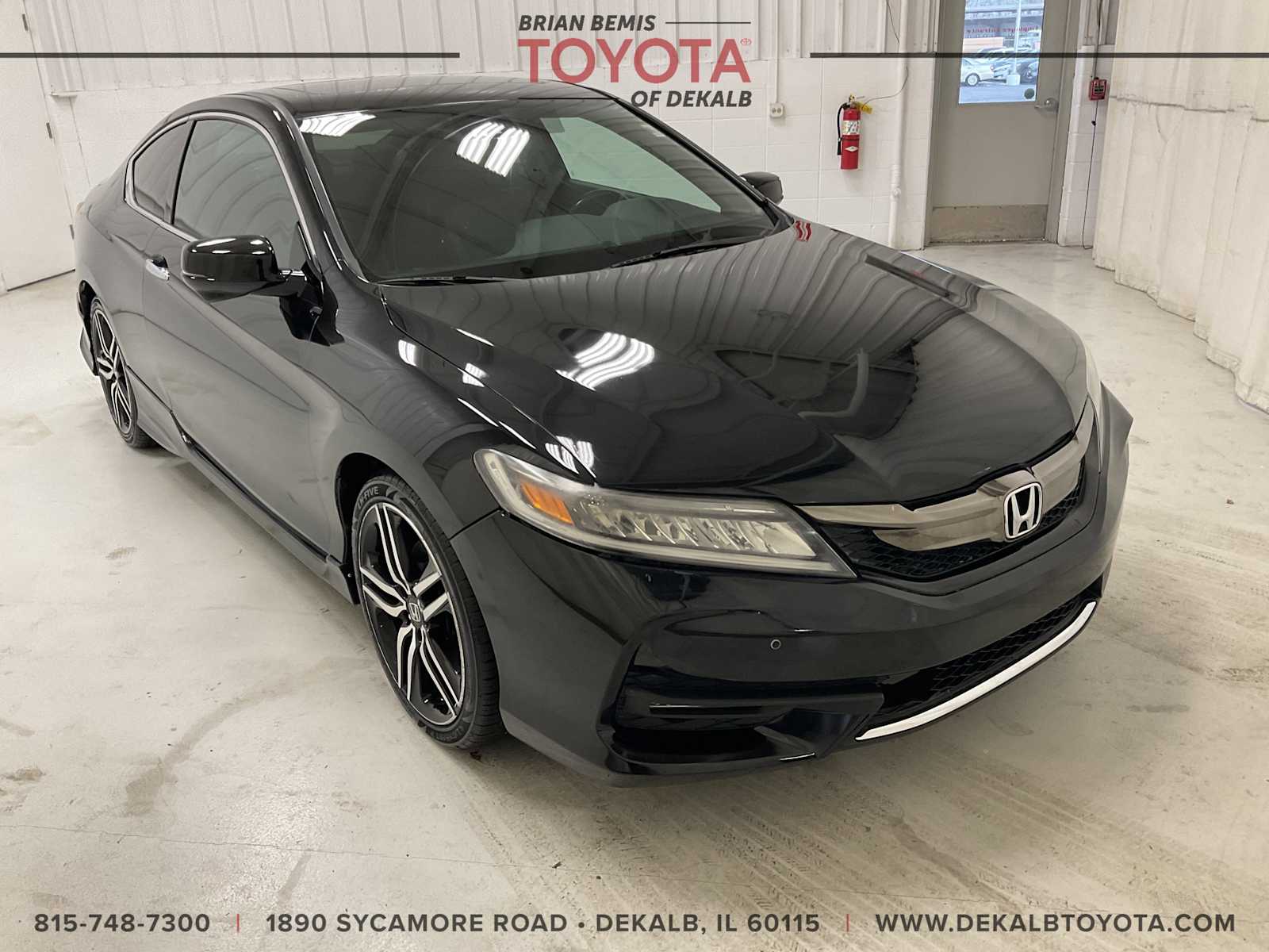 2017 Honda Accord Touring's photo