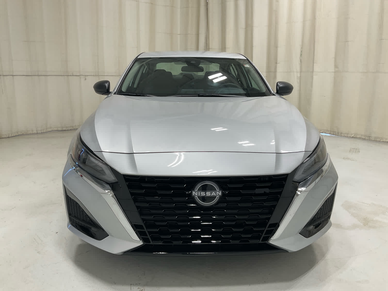 Used 2025 Nissan Altima Sedan