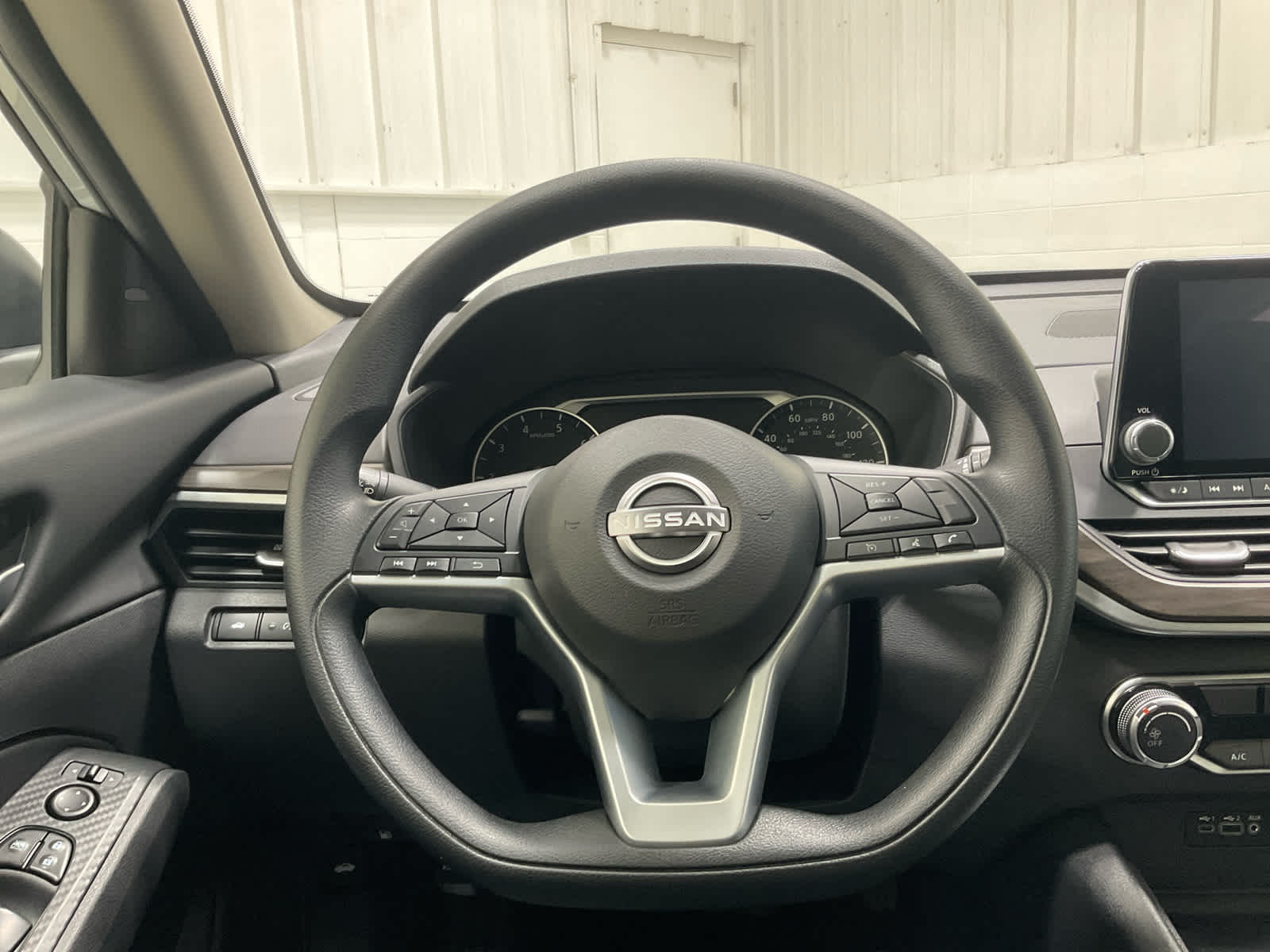 Used 2025 Nissan Altima Sedan