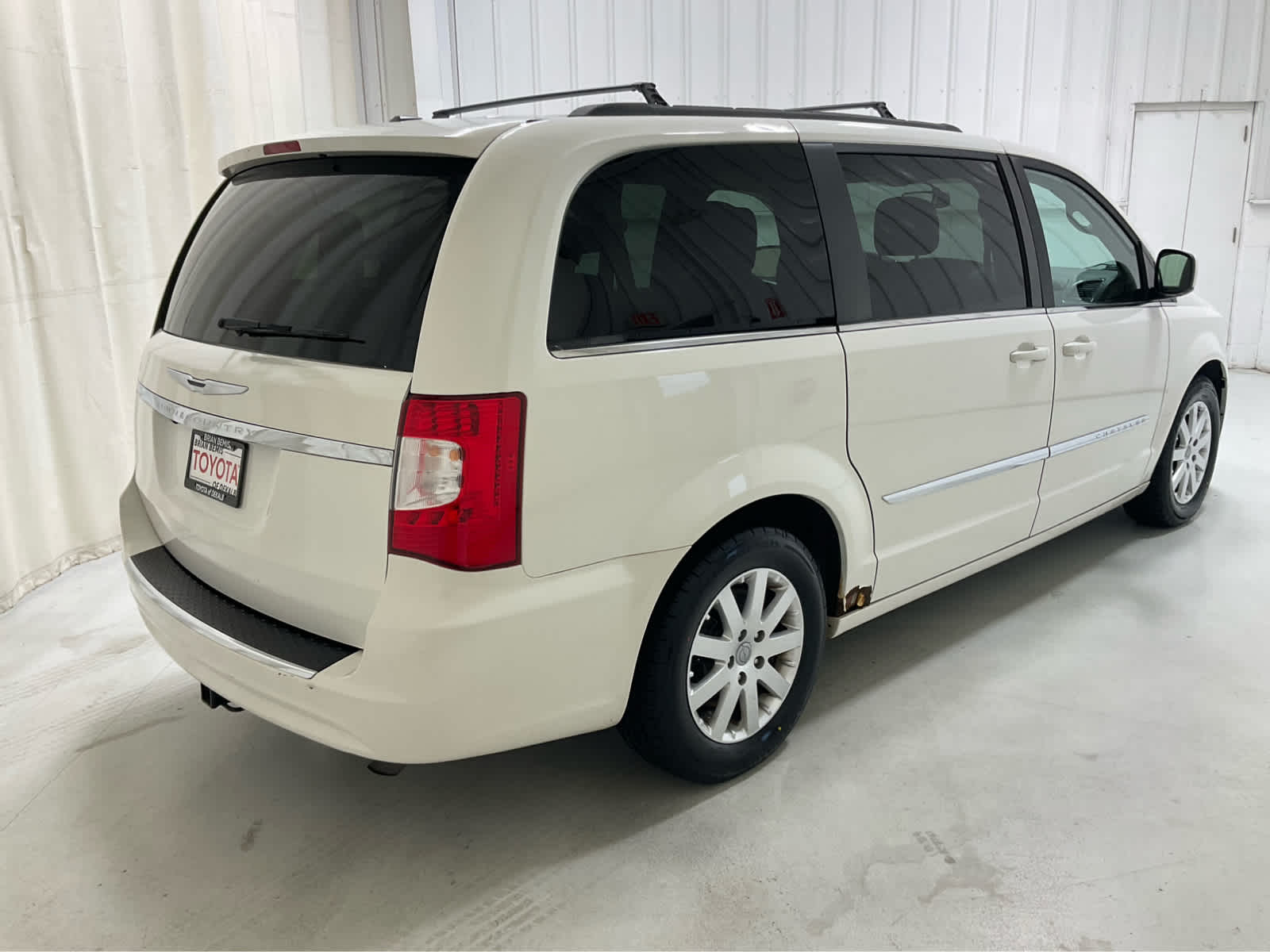 Used 2013 Chrysler Town & Country Van