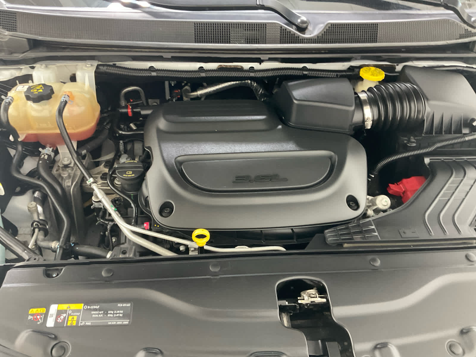Used 2023 Chrysler Voyager Van