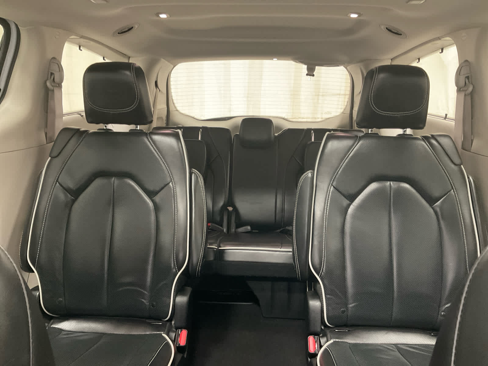 Used 2023 Chrysler Pacifica Van