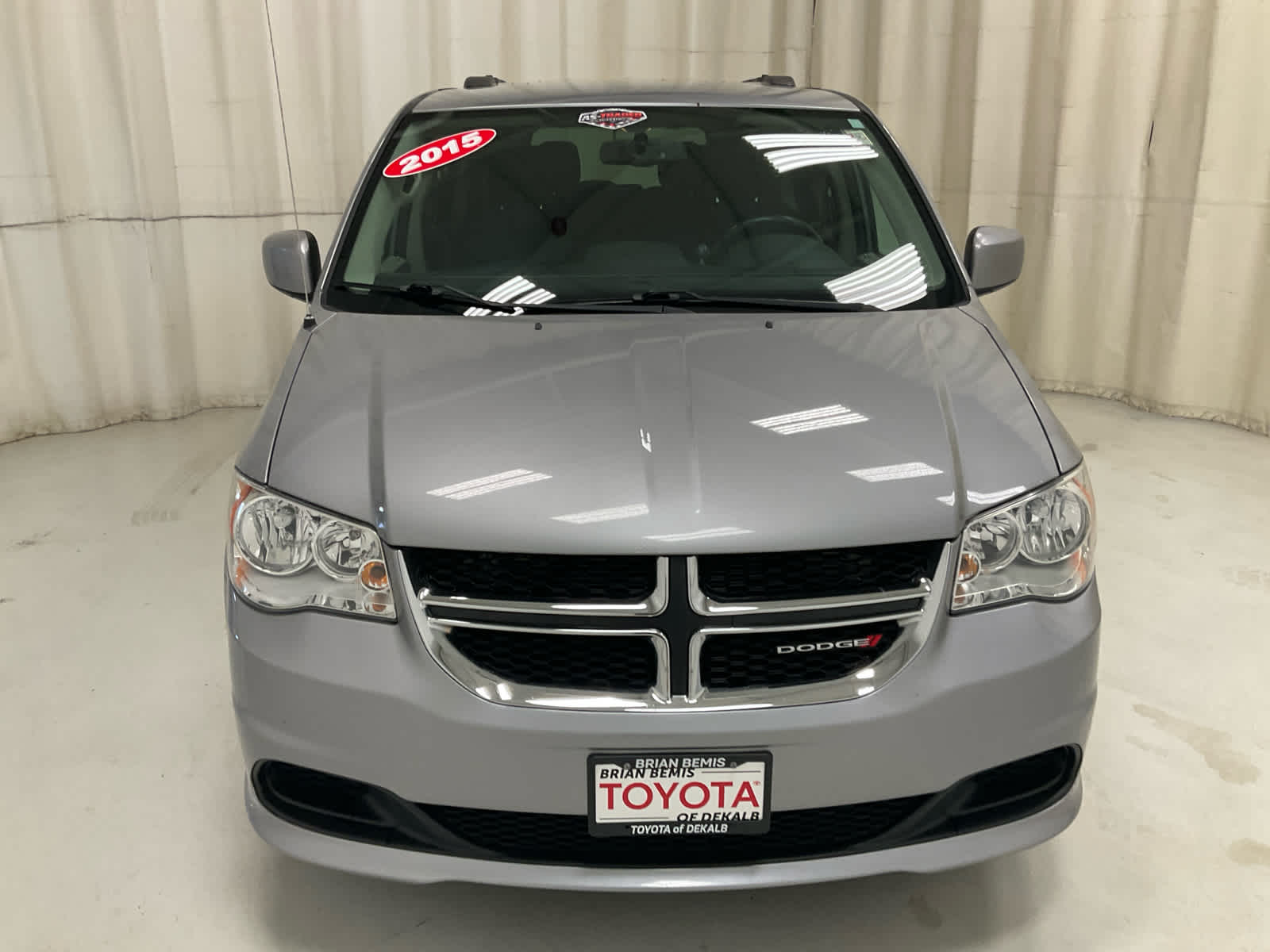 Used 2015 Dodge Grand Caravan SXT with VIN 2C4RDGCG3FR524514 for sale in DeKalb, IL