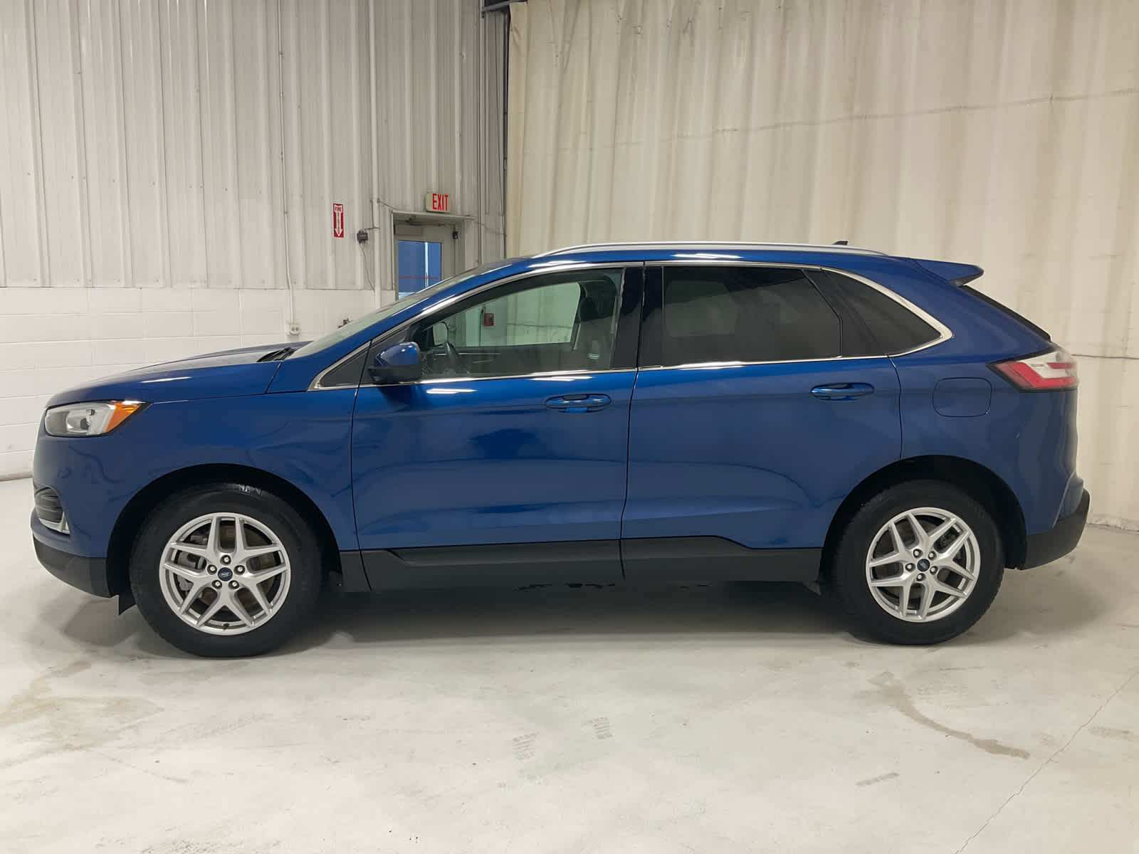Used 2021 Ford Edge SUV