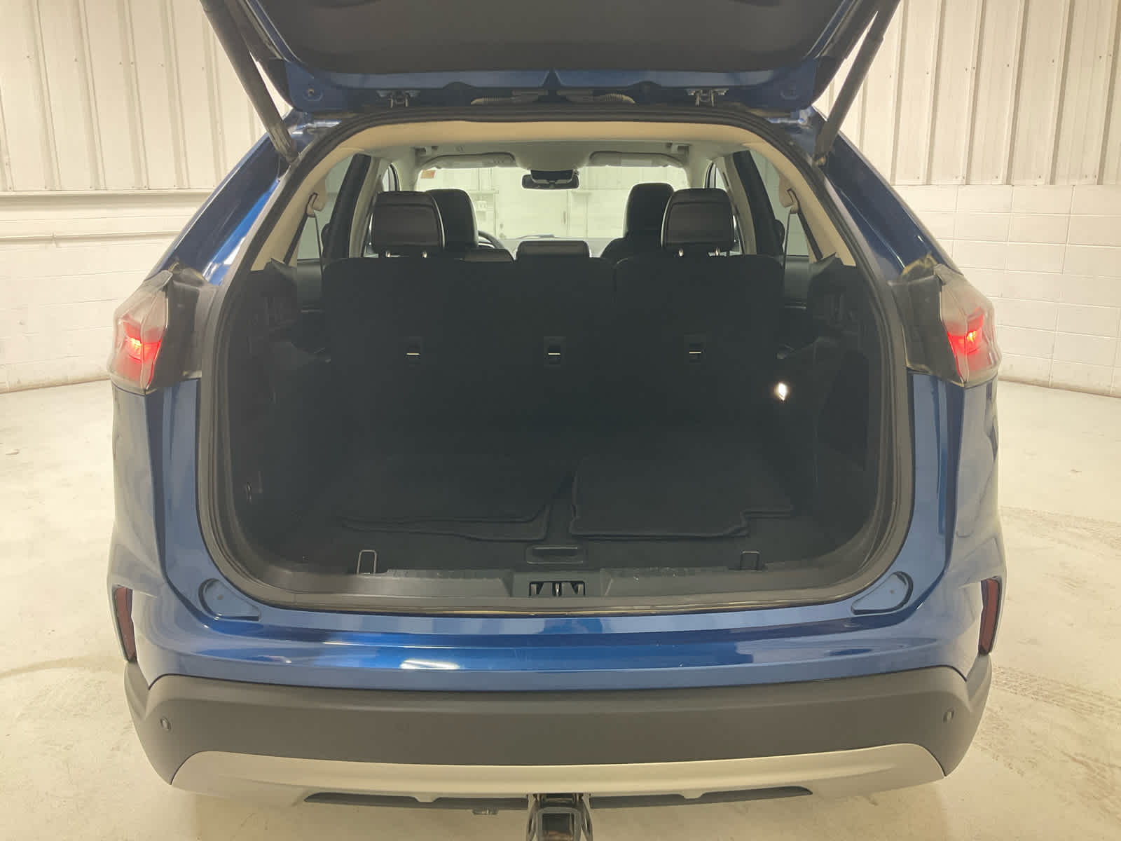 Used 2021 Ford Edge SUV