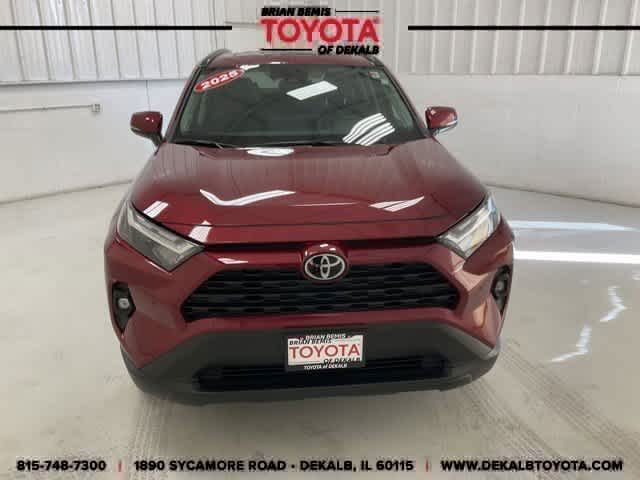 2025 Toyota RAV4 XLE Premium's photo