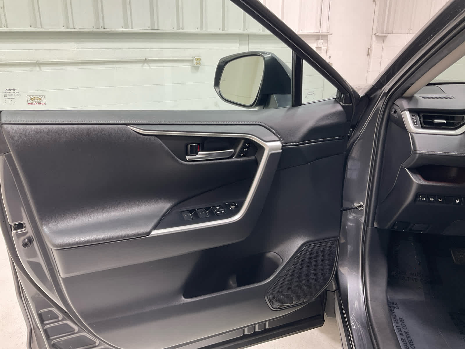 Used 2021 Toyota RAV4 SUV