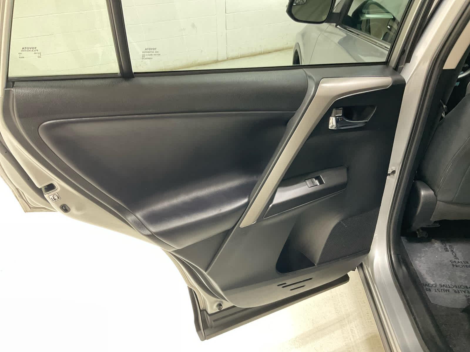 Used 2018 Toyota RAV4 SUV