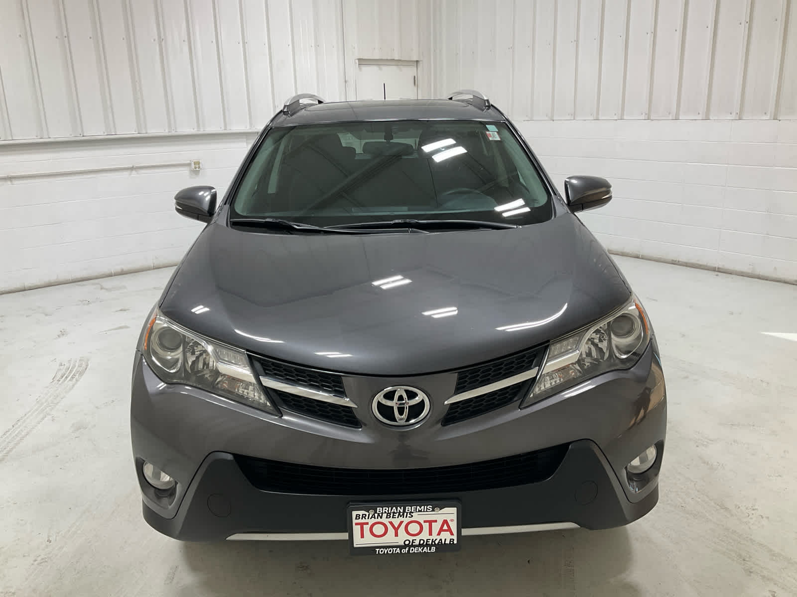 Used 2015 Toyota RAV4 XLE with VIN 2T3RFREV7FW256414 for sale in DeKalb, IL