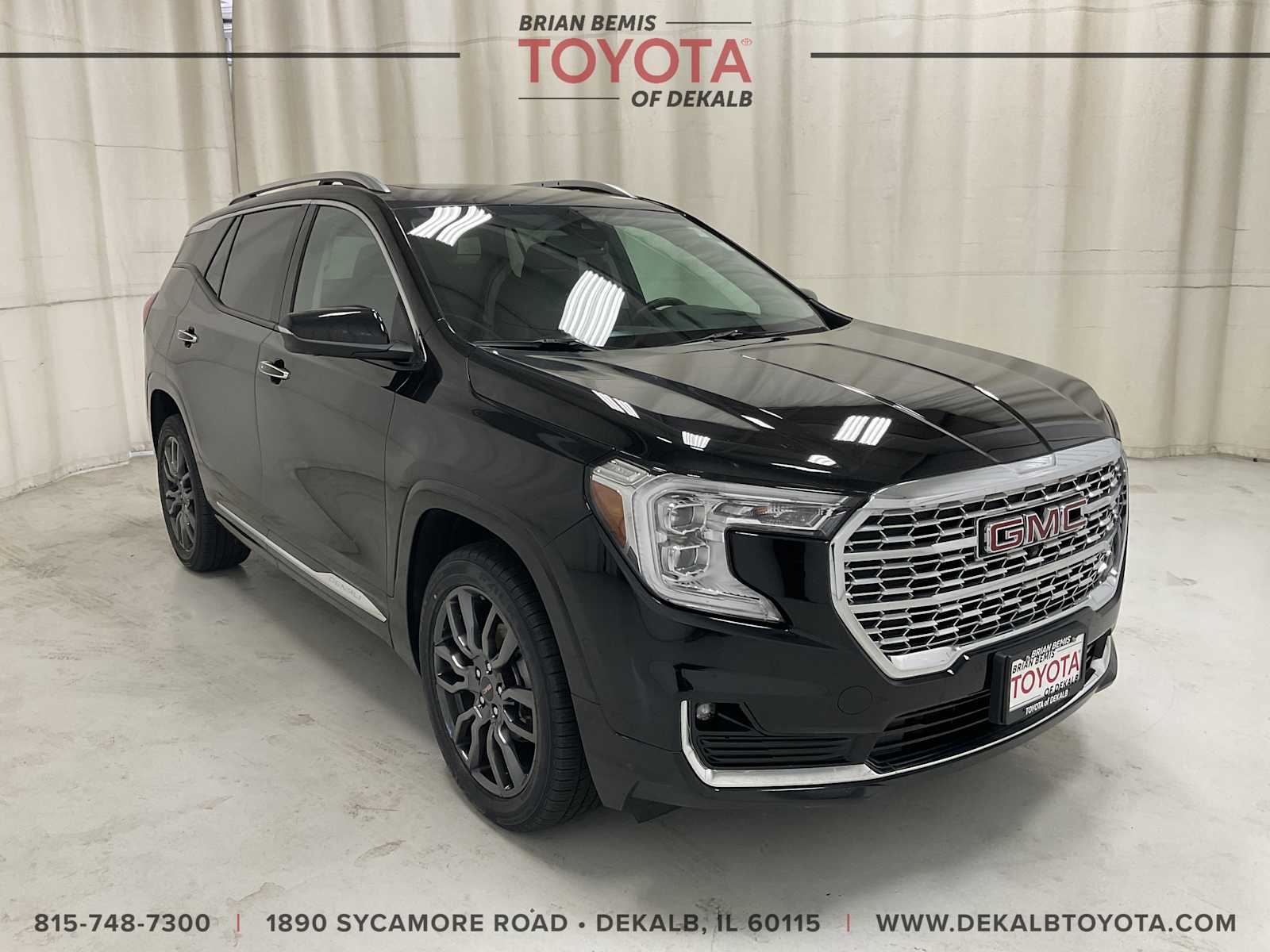 2023 GMC Terrain Denali's photo