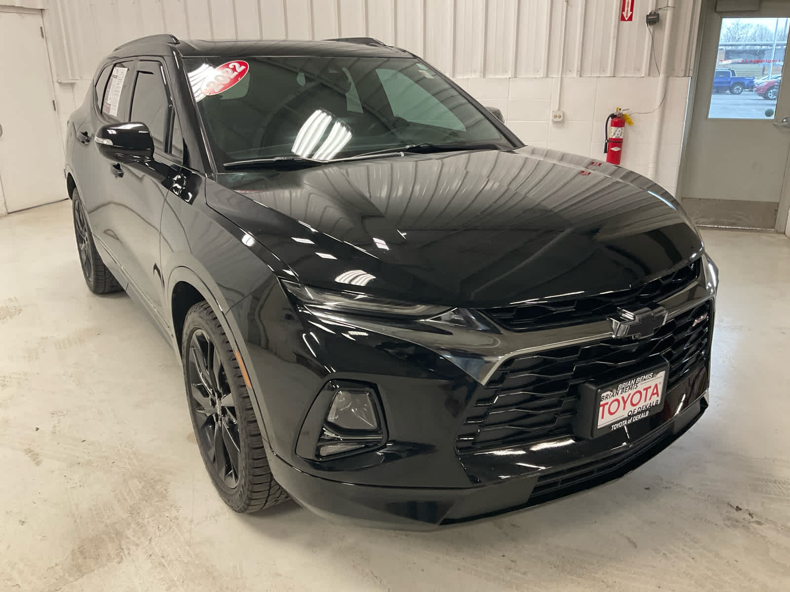 View vehicle photo 3