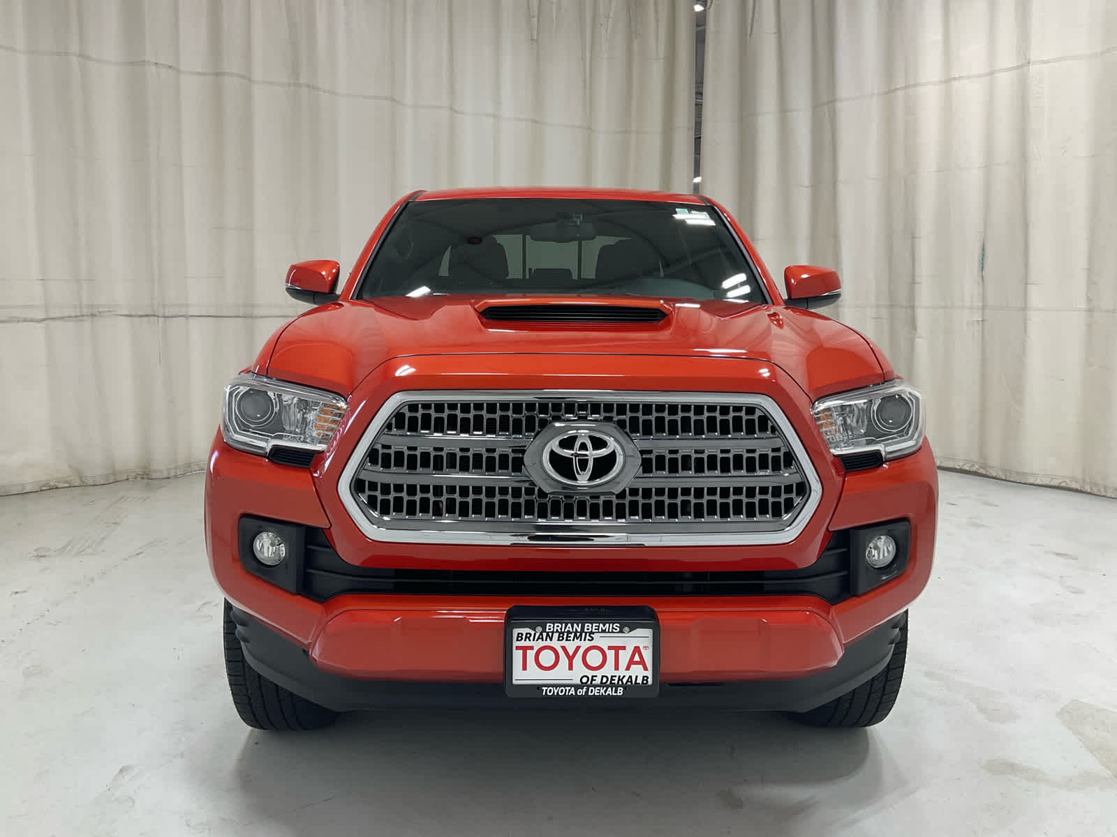 Used 2017 Toyota Tacoma Truck