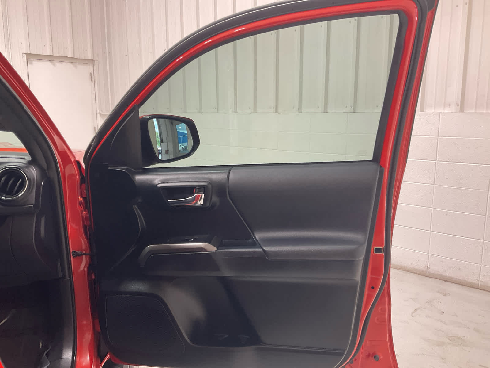 Used 2017 Toyota Tacoma Truck