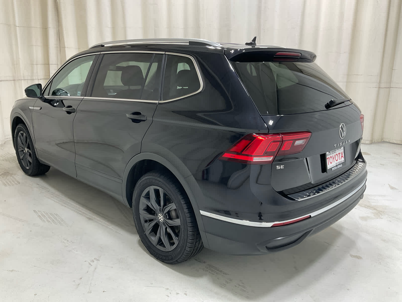 Used 2024 Volkswagen Tiguan SUV
