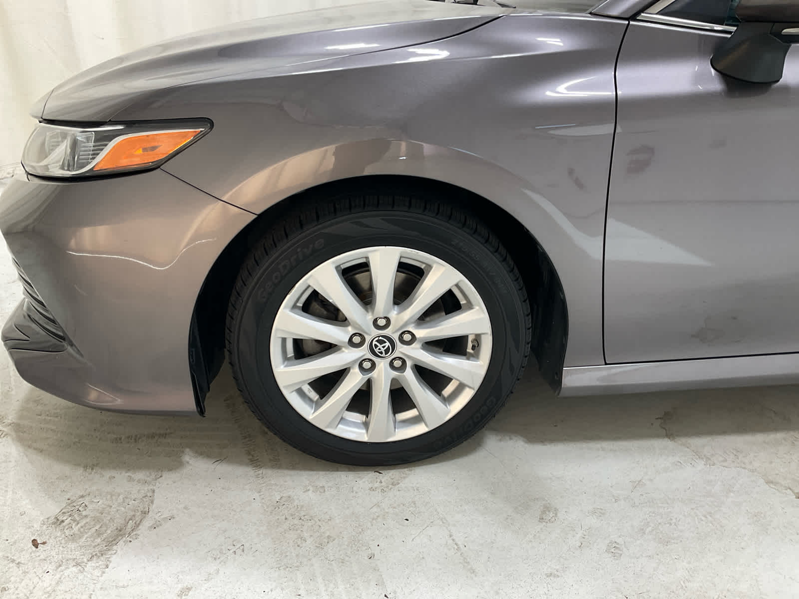 2018 Toyota Camry LE - Photo 27
