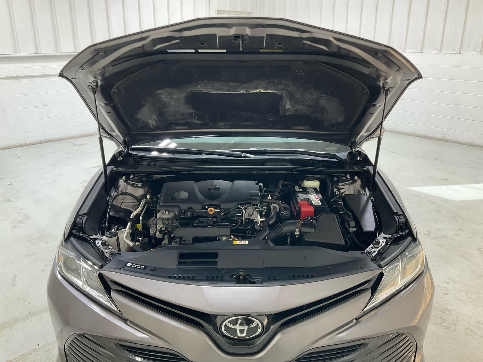 2018 Toyota Camry LE - Photo 26