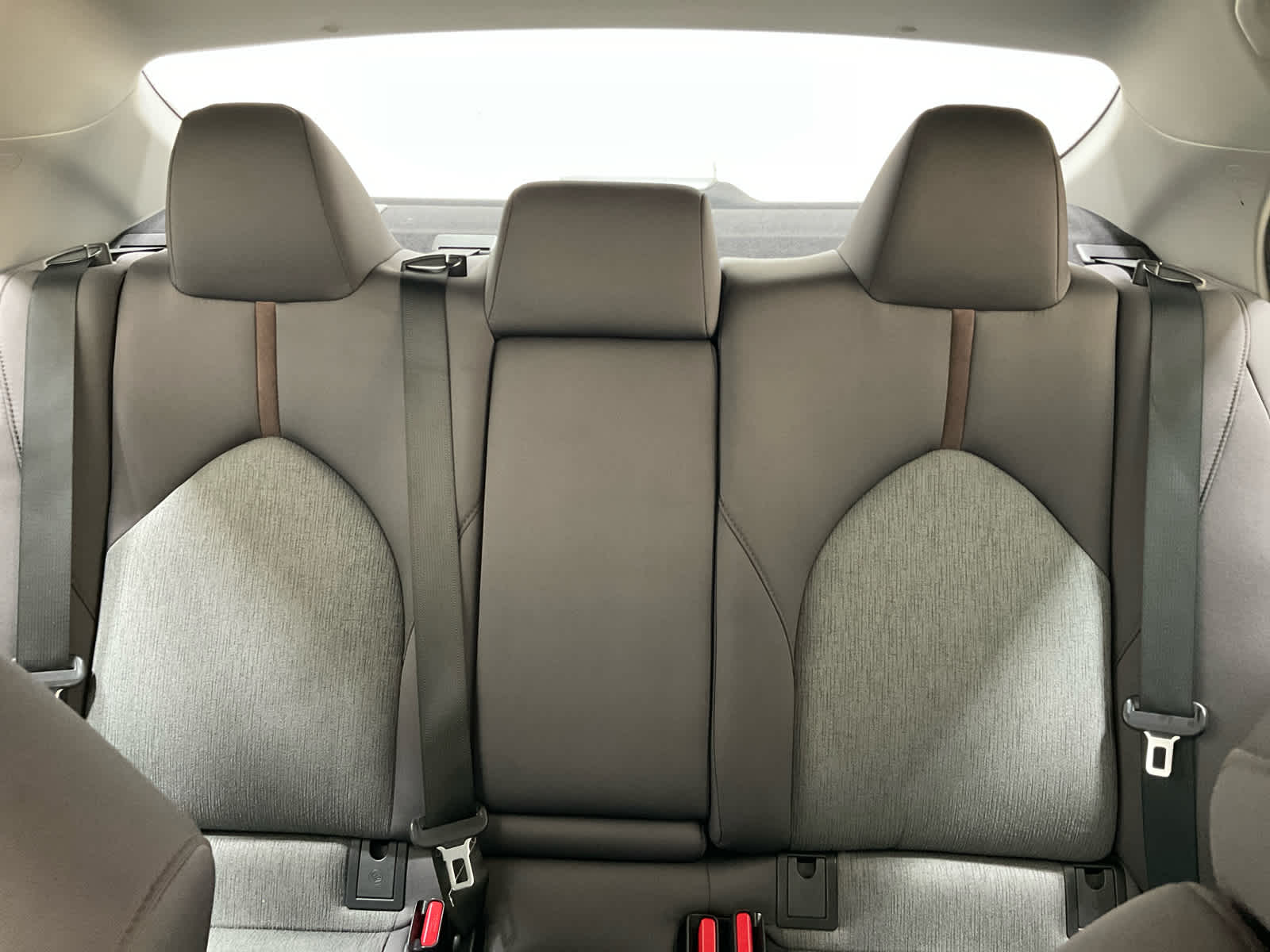 2018 Toyota Camry LE - Photo 24