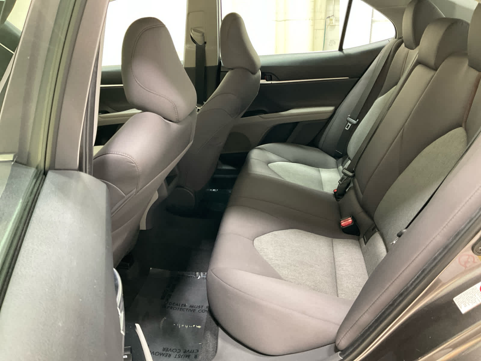 2018 Toyota Camry LE - Photo 21
