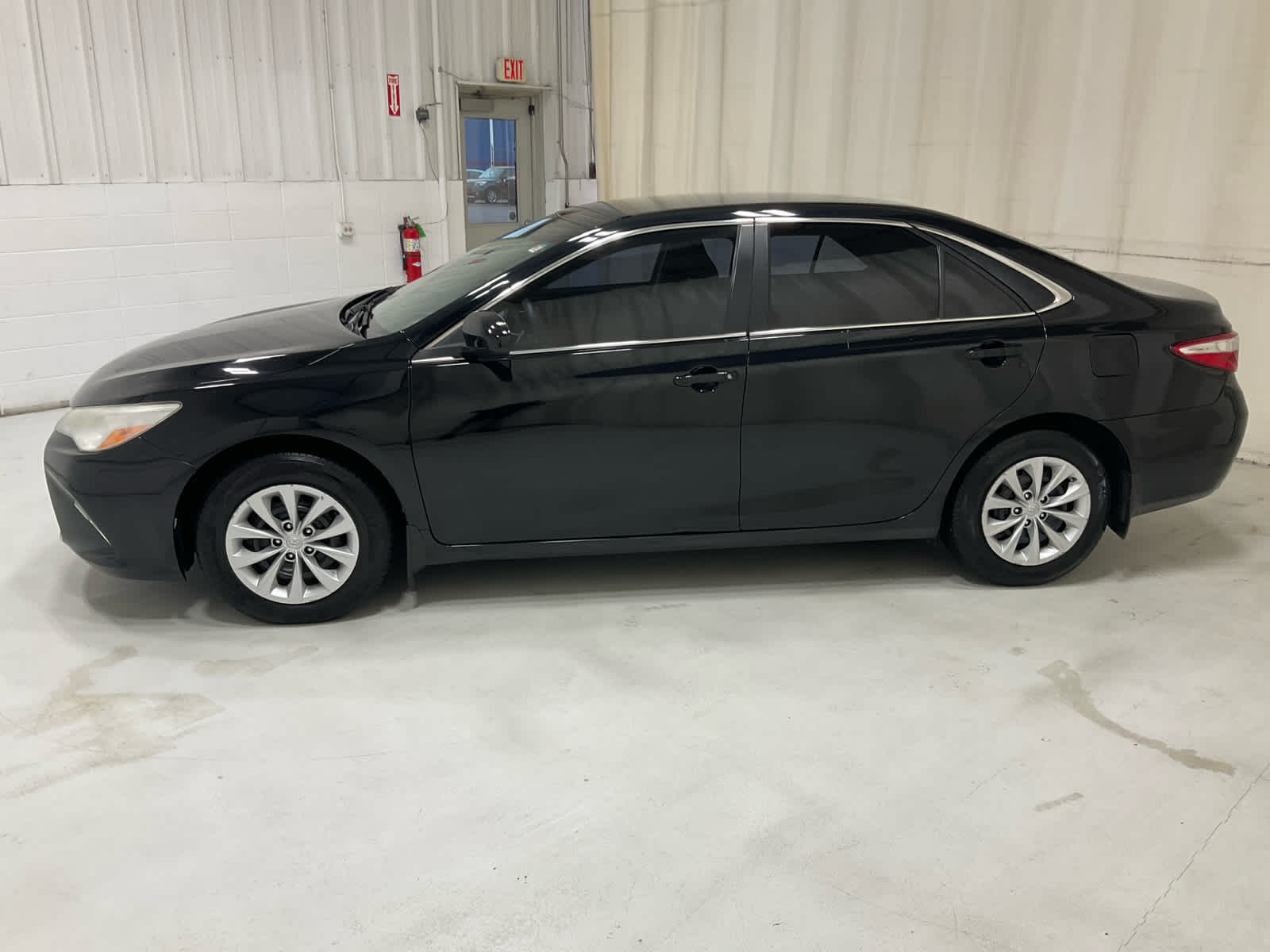 Used 2016 Toyota Camry Sedan