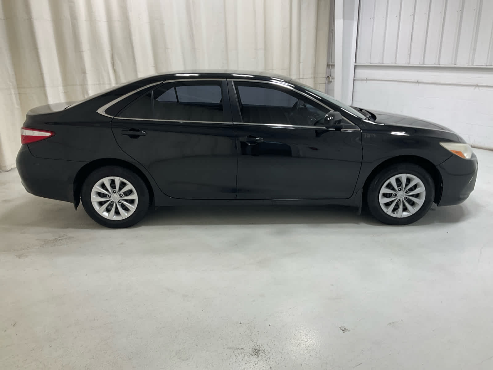 Used 2016 Toyota Camry Sedan