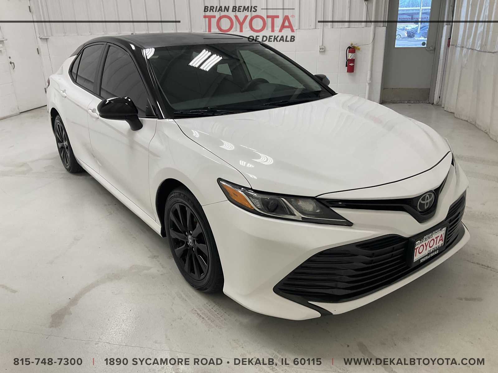 2020 Toyota Camry LE's photo