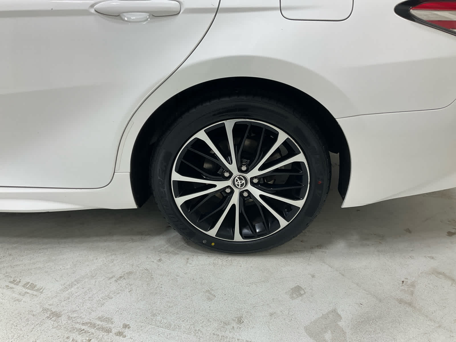 Used 2020 Toyota Camry Sedan
