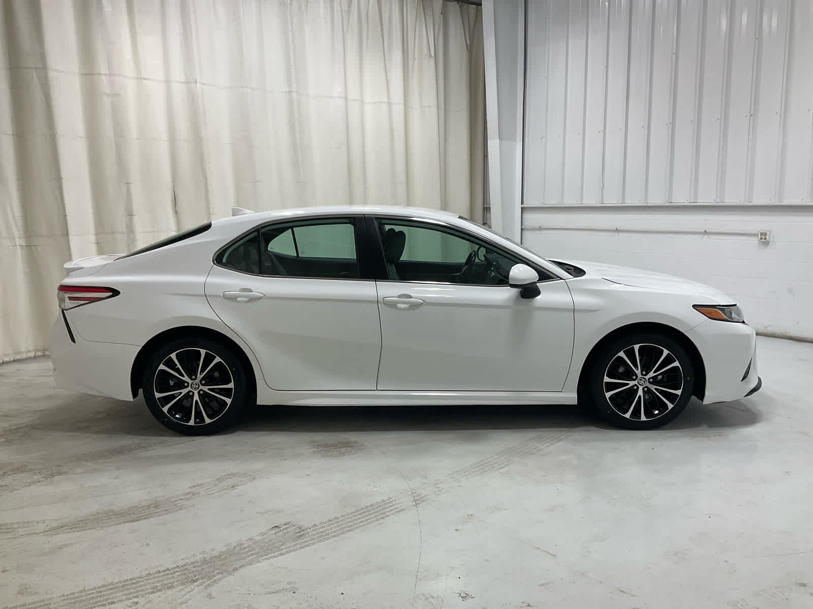 Used 2020 Toyota Camry Sedan
