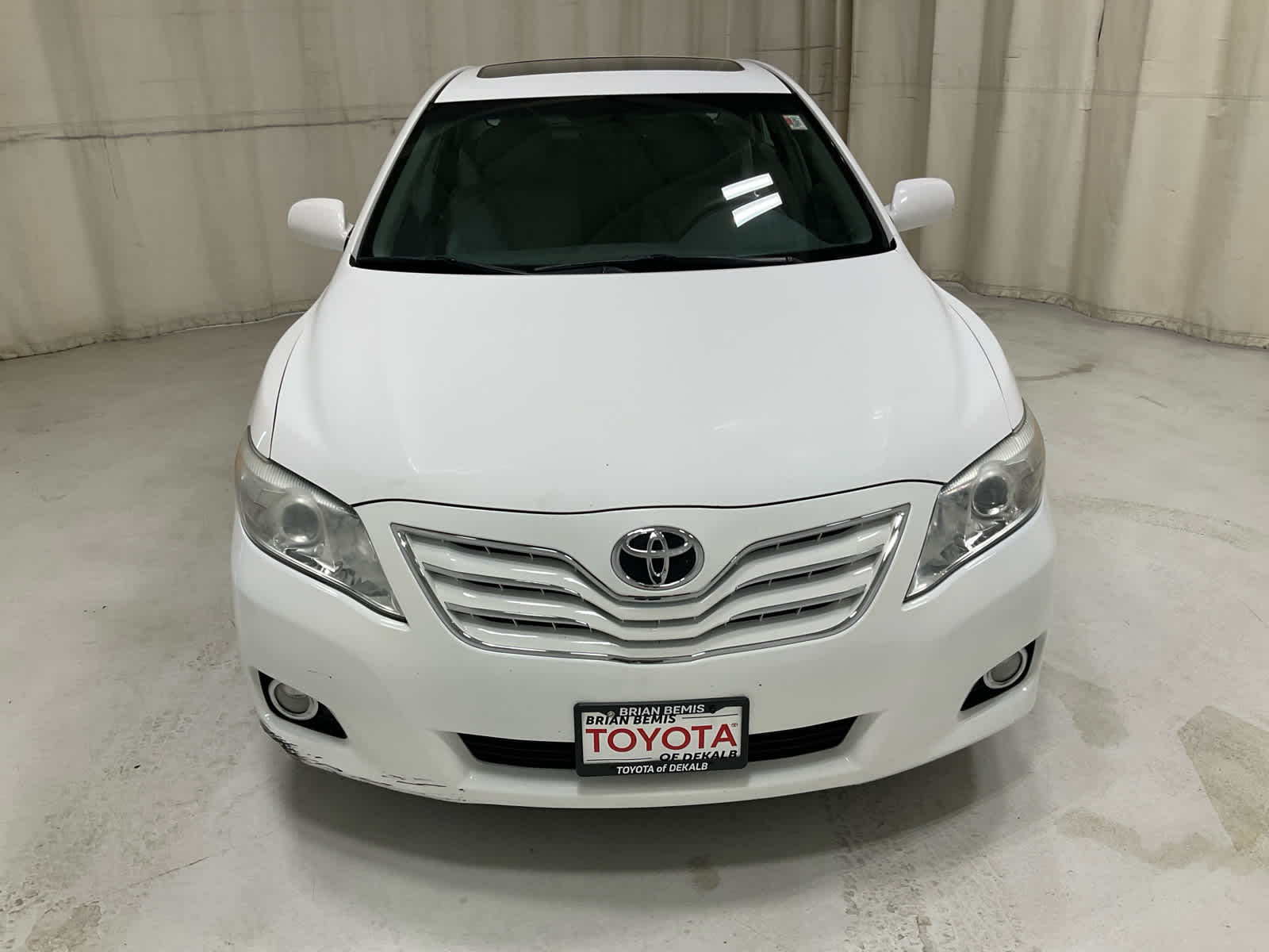 Used 2011 Toyota Camry XLE with VIN 4T4BF3EKXBR096817 for sale in DeKalb, IL