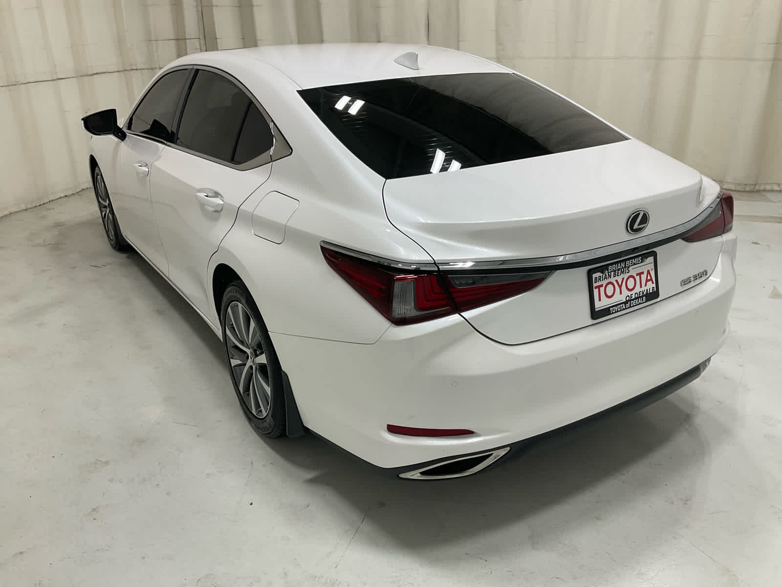 Used 2020 Lexus ES 350 Sedan
