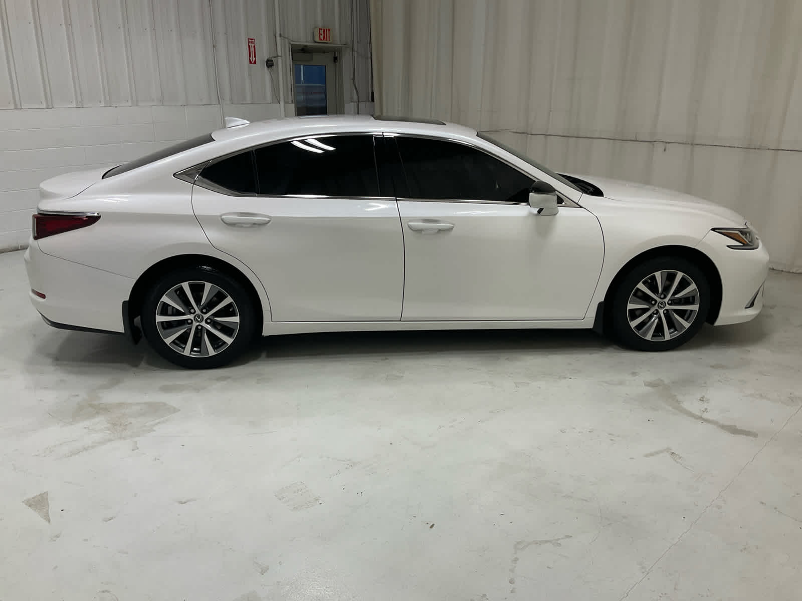Used 2020 Lexus ES 350 Sedan