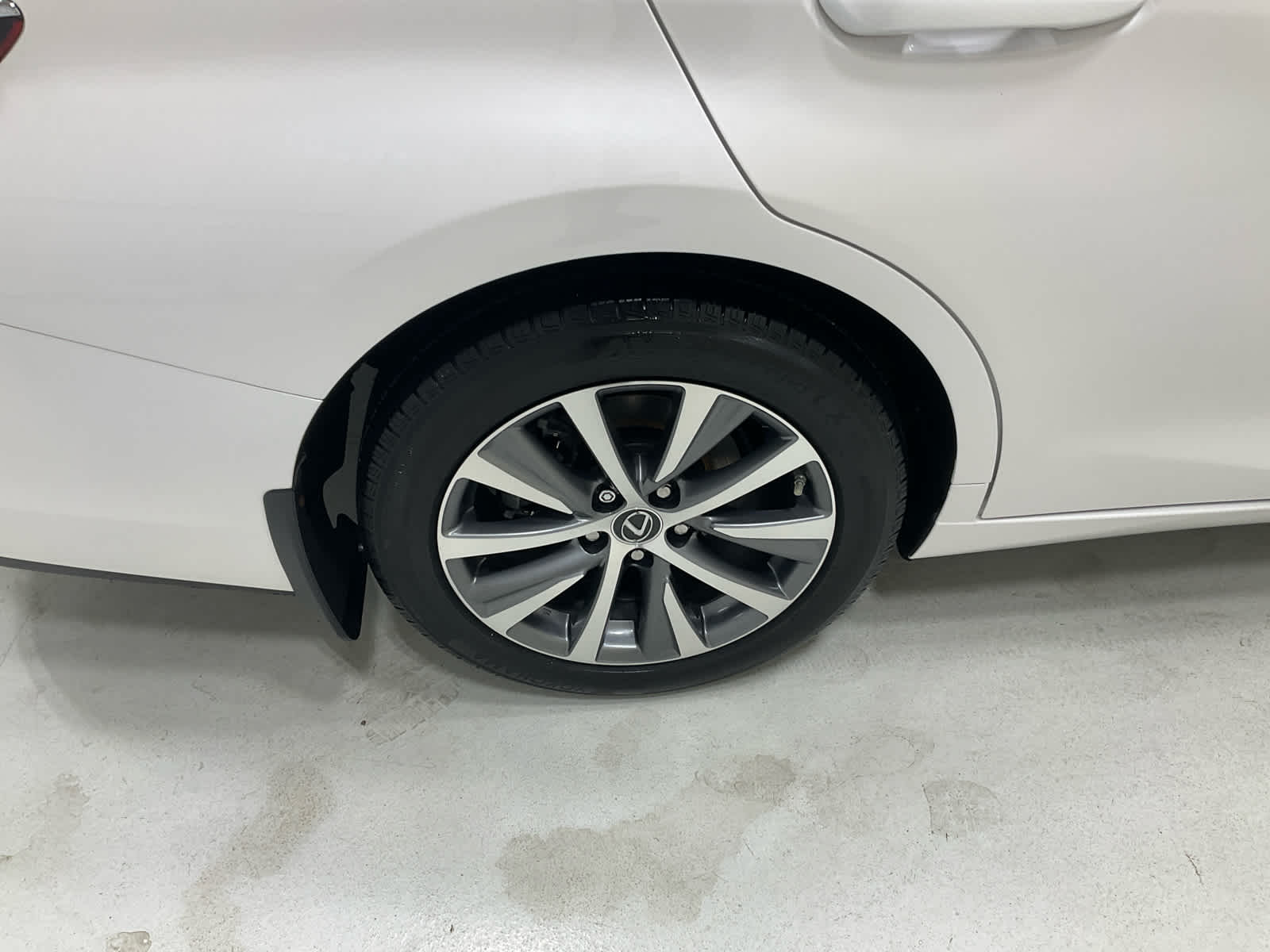 Used 2020 Lexus ES 350 Sedan