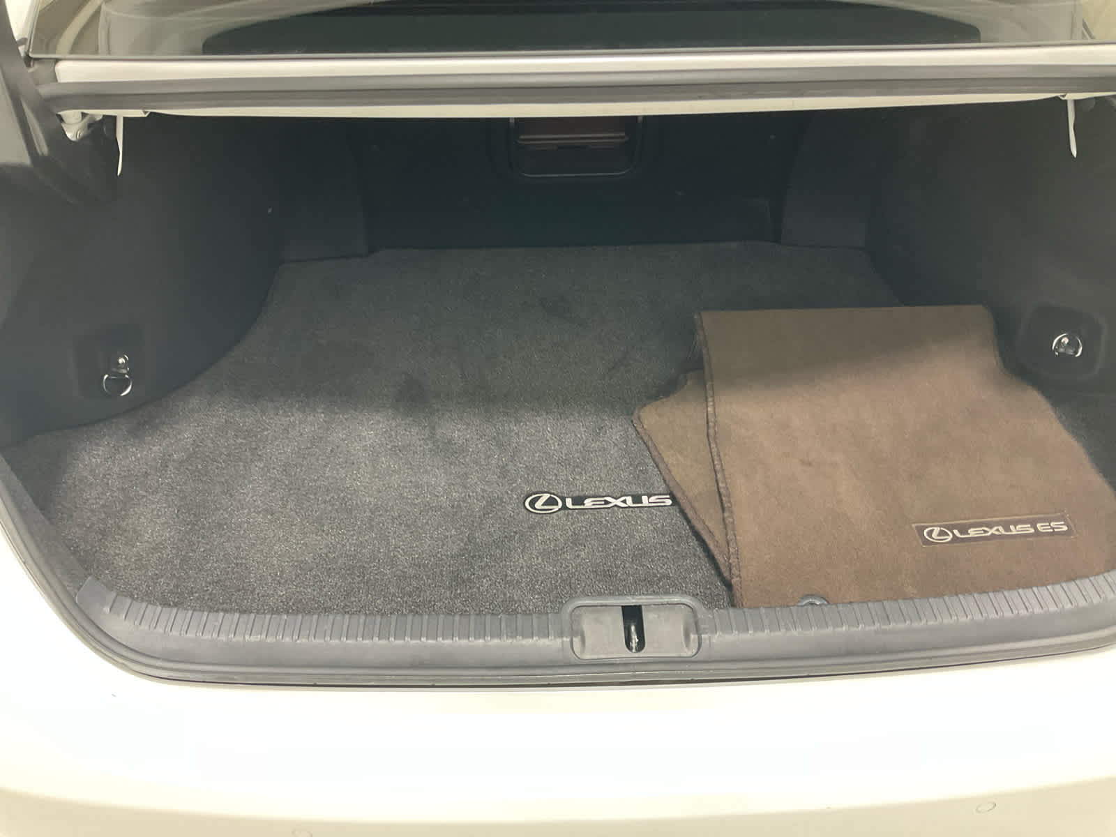 Used 2020 Lexus ES 350 Sedan