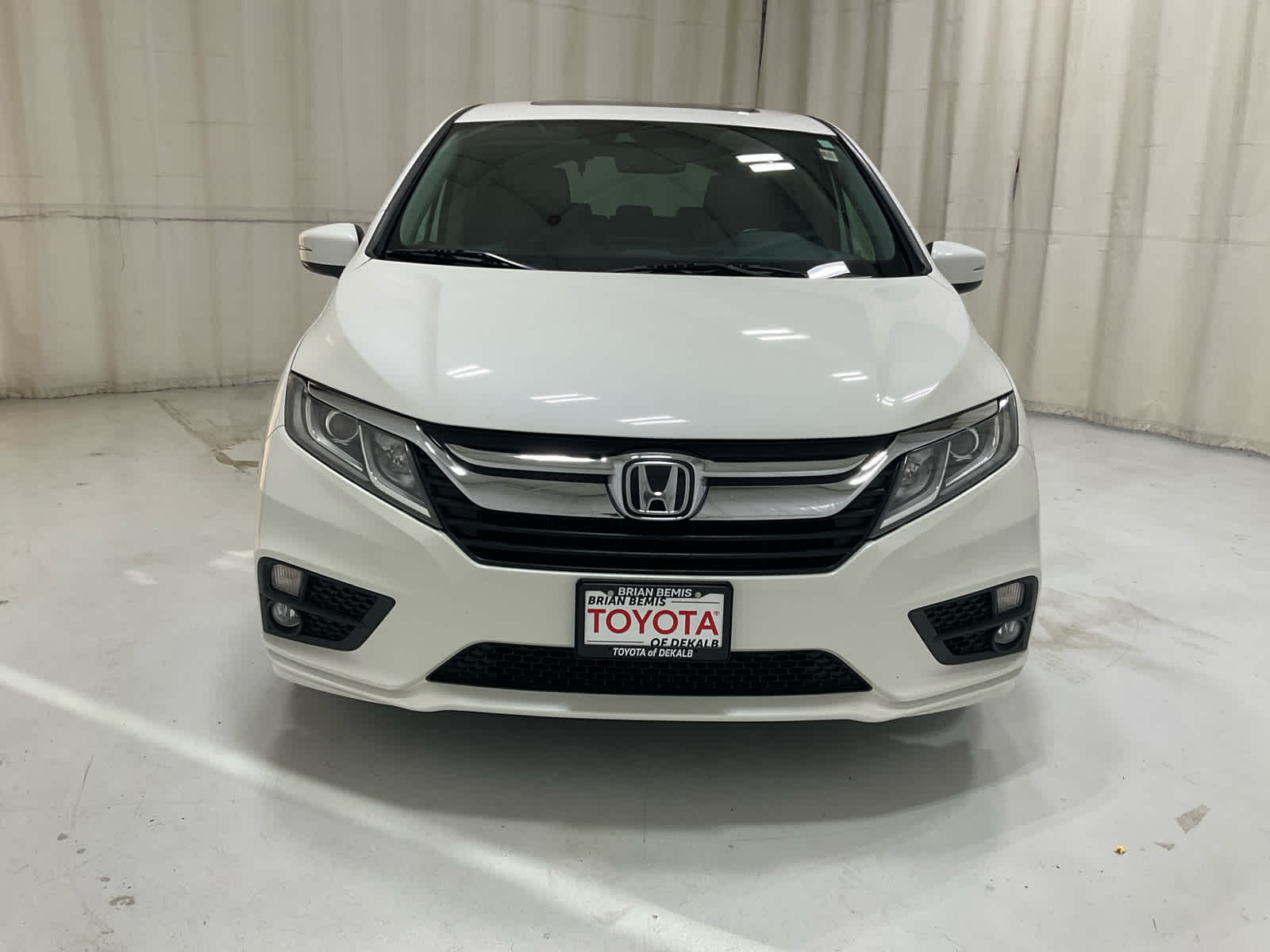 Used 2018 Honda Odyssey EX-L with VIN 5FNRL6H75JB030732 for sale in DeKalb, IL