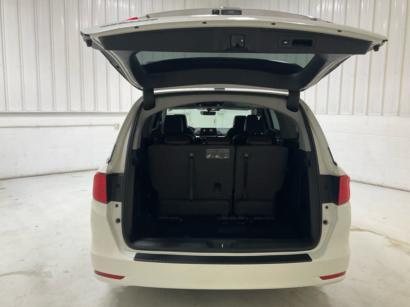 Used 2018 Honda Odyssey Van